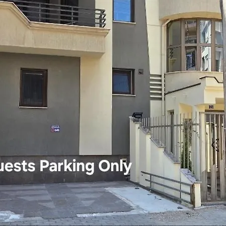 Monero Boutique Iv סקופיה